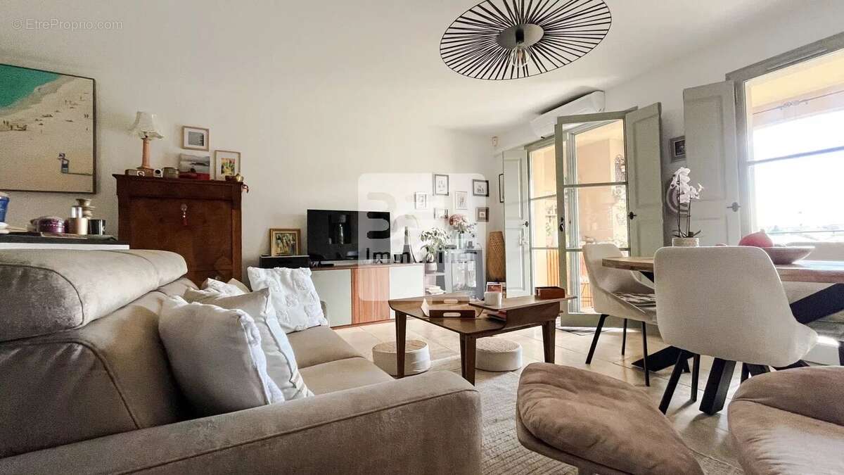 Appartement à UZES