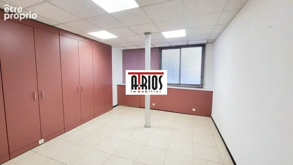Commerce 600 m² à vendre à Six-Fours-Les-Plages (83140) - photo 5