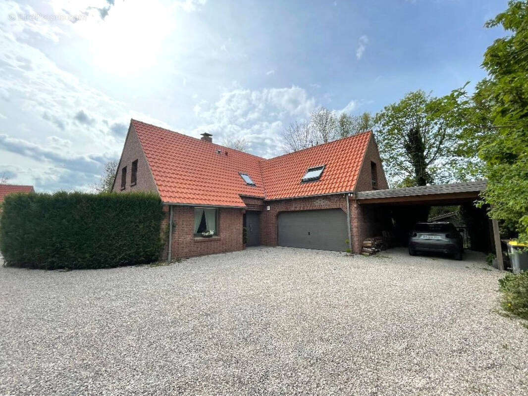 Maison à QUESNOY-SUR-DEULE