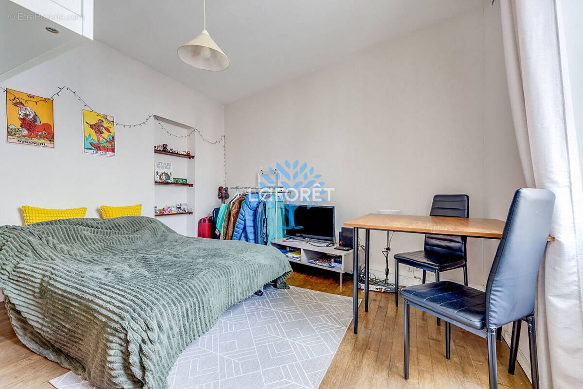 Appartement à PARIS-20E