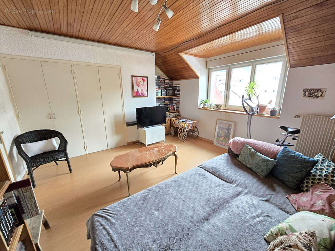 Appartement à LES HOPITAUX-NEUFS