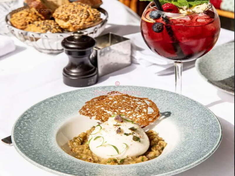 Commerce à ARNAS