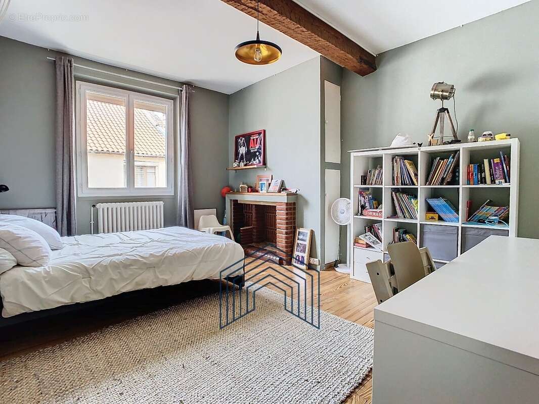 Maison à BRUGUIERES