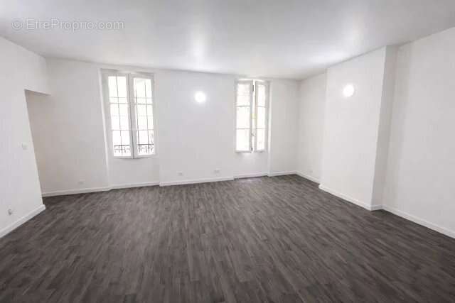 Commerce à PARIS-13E