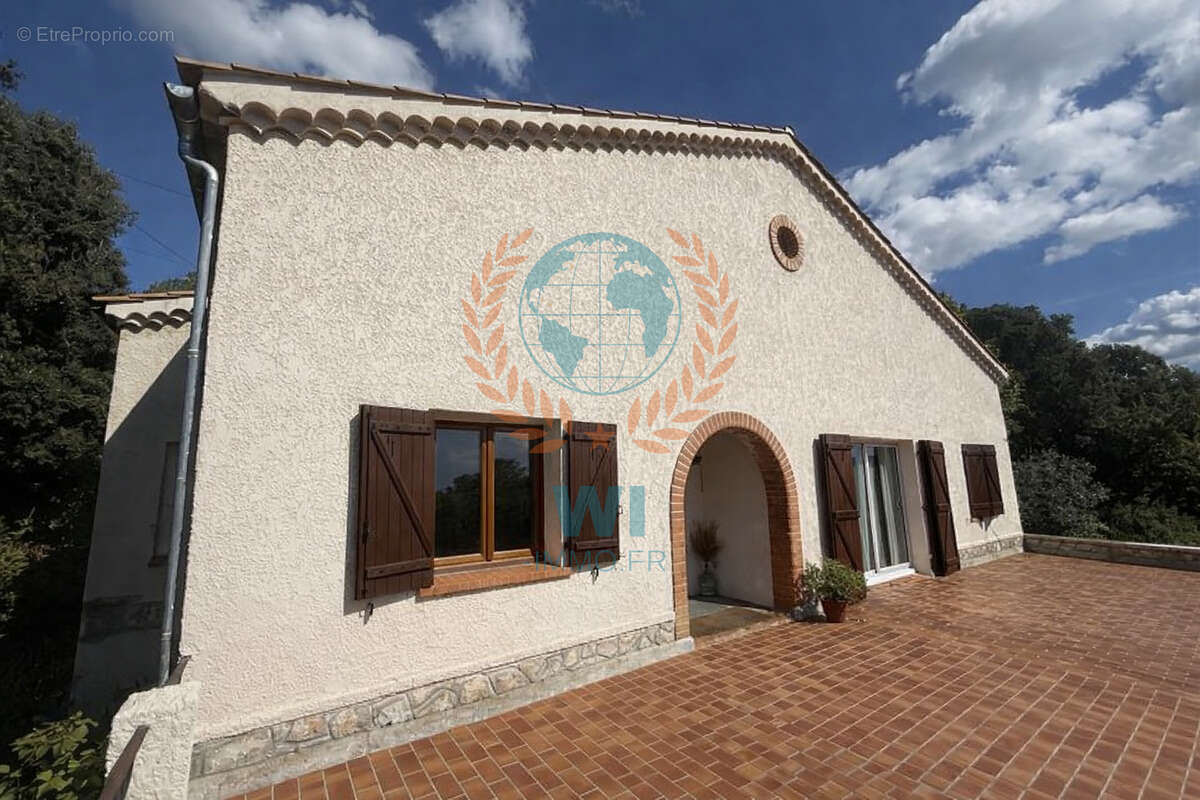 Maison à TRANS-EN-PROVENCE