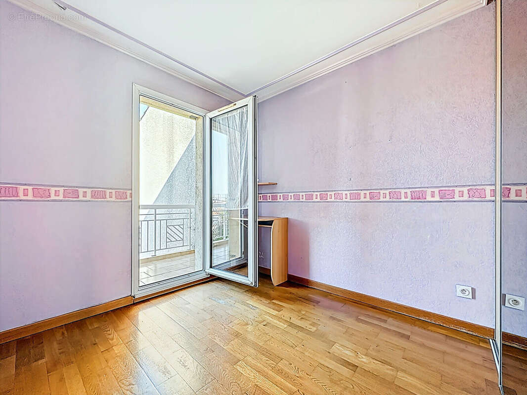 Appartement à MARSEILLE-13E