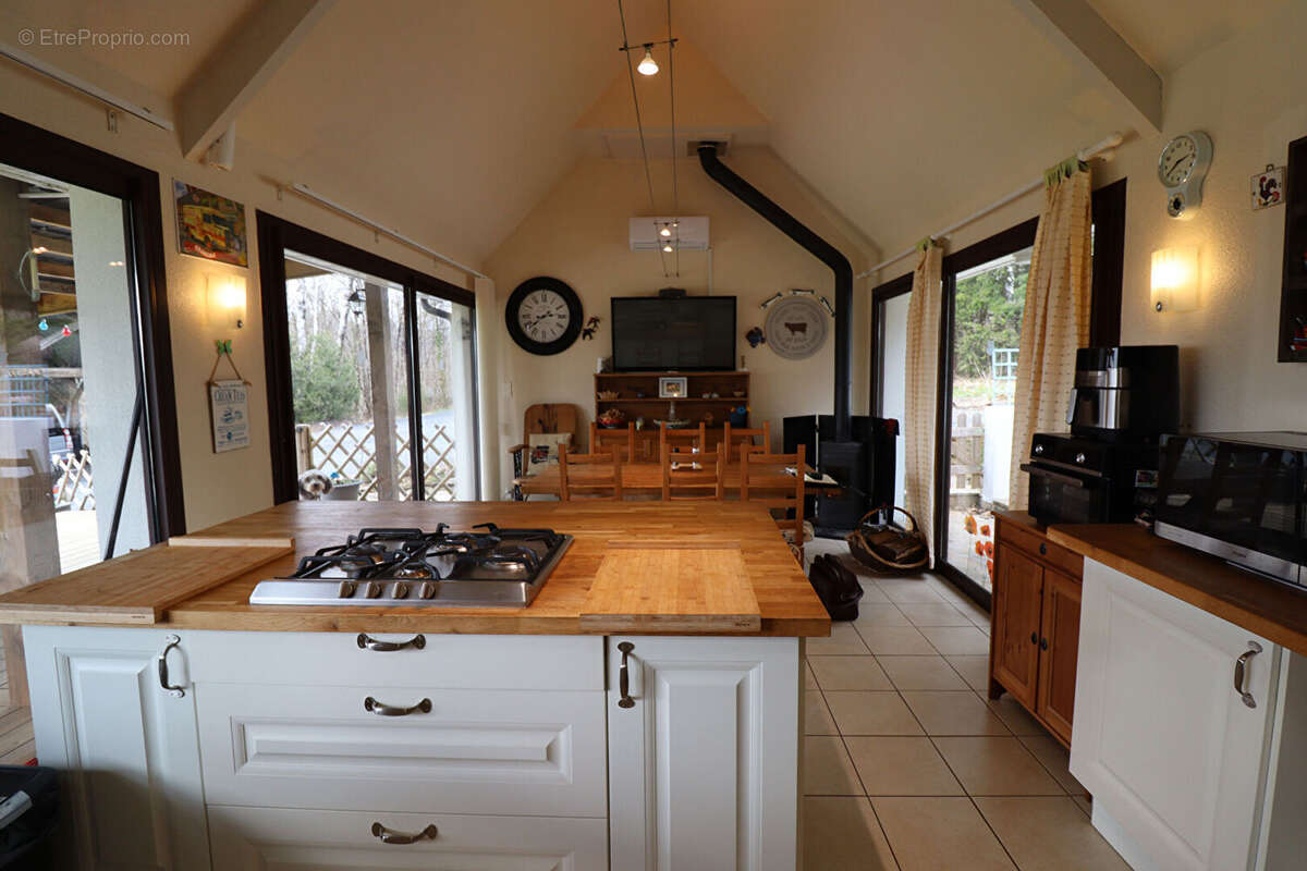 Maison à SAINT-SORNIN-LAVOLPS