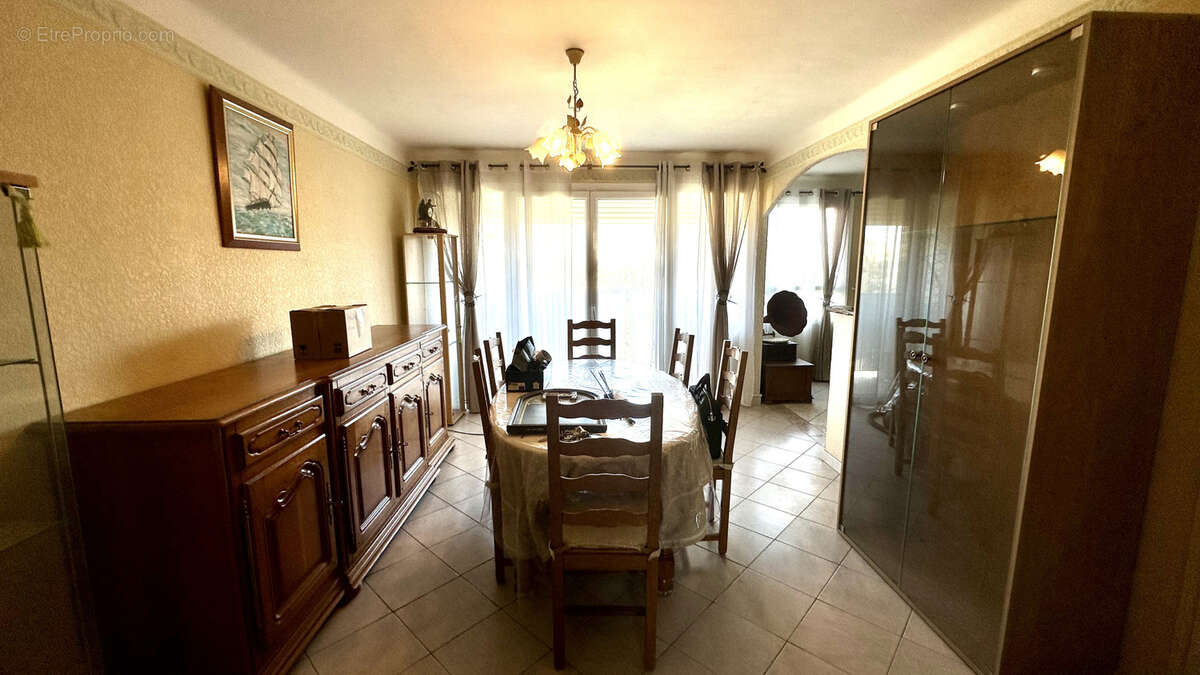 Appartement à MARSEILLE-11E