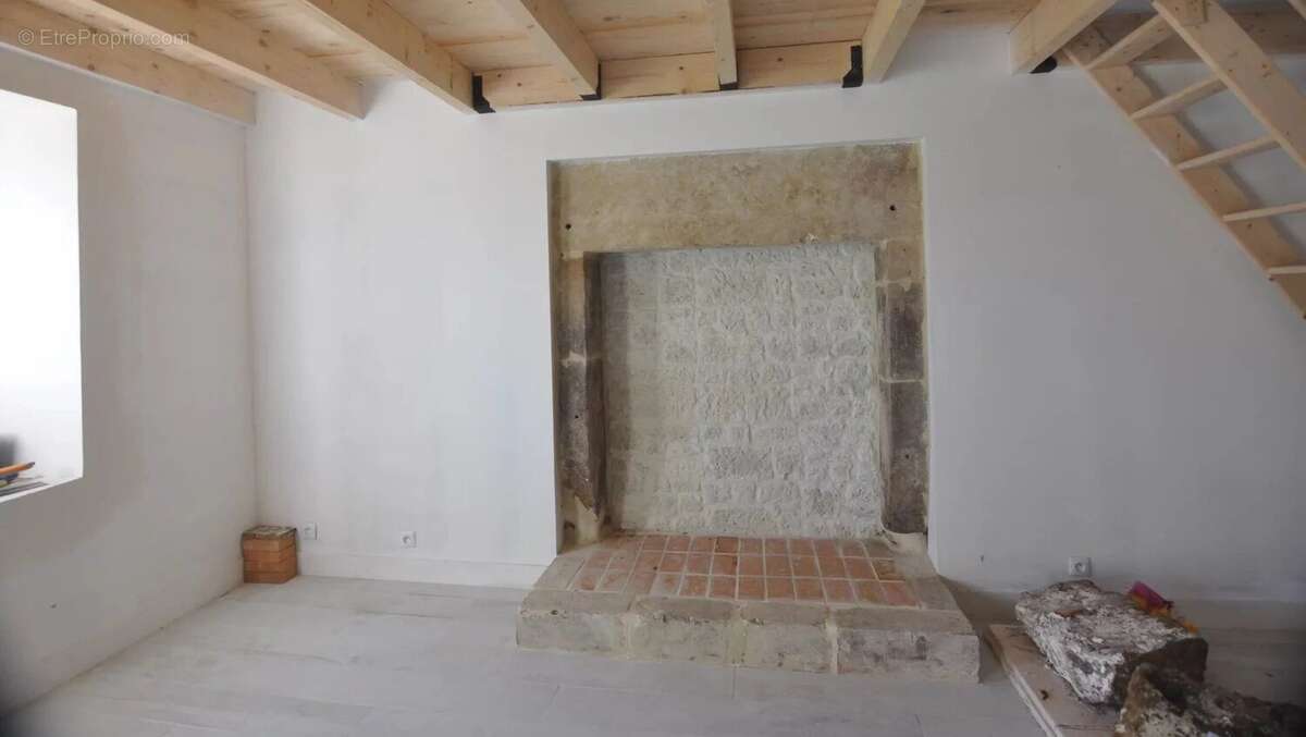 Ancienne grange entièrement rénovée de 240 m² avec un terrain de 2700 m² - photo 18