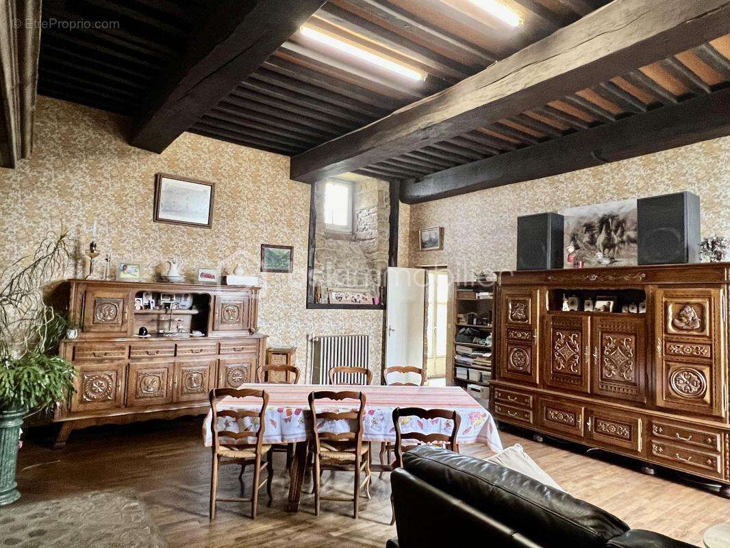 Maison à SAINT-BRICE-EN-COGLES