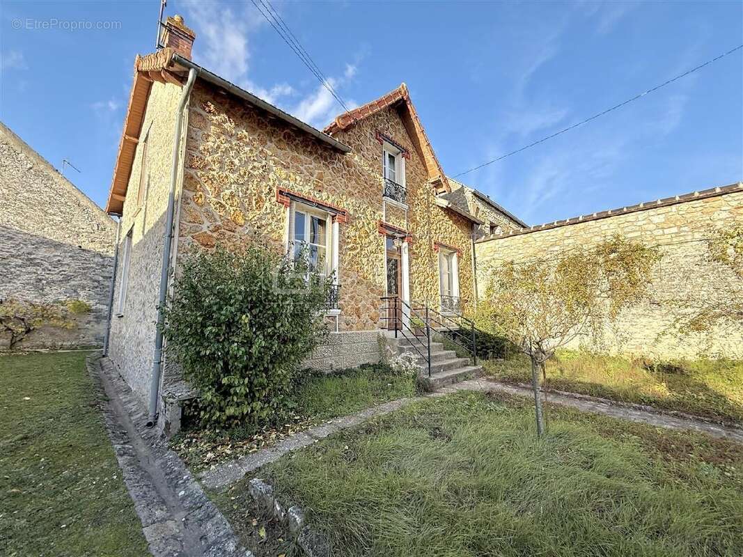 Maison à MILLY-LA-FORET