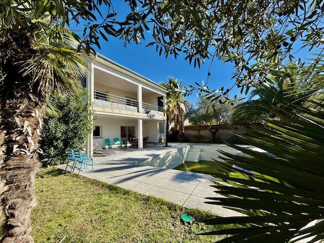 Maison à MOURS-SAINT-EUSEBE