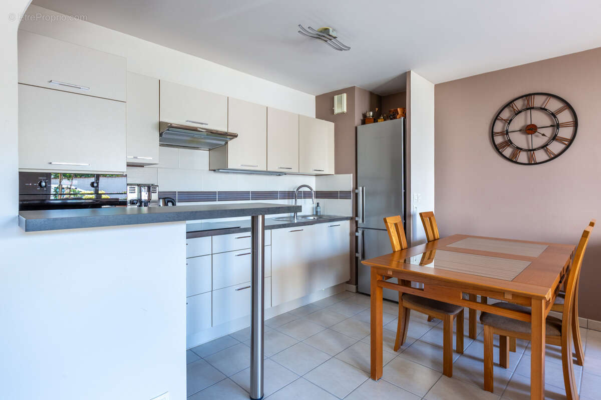 Appartement à SAINT-LAURENT-DE-MURE