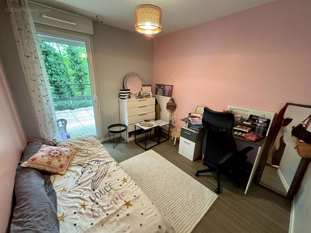 Appartement à BOUSSY-SAINT-ANTOINE