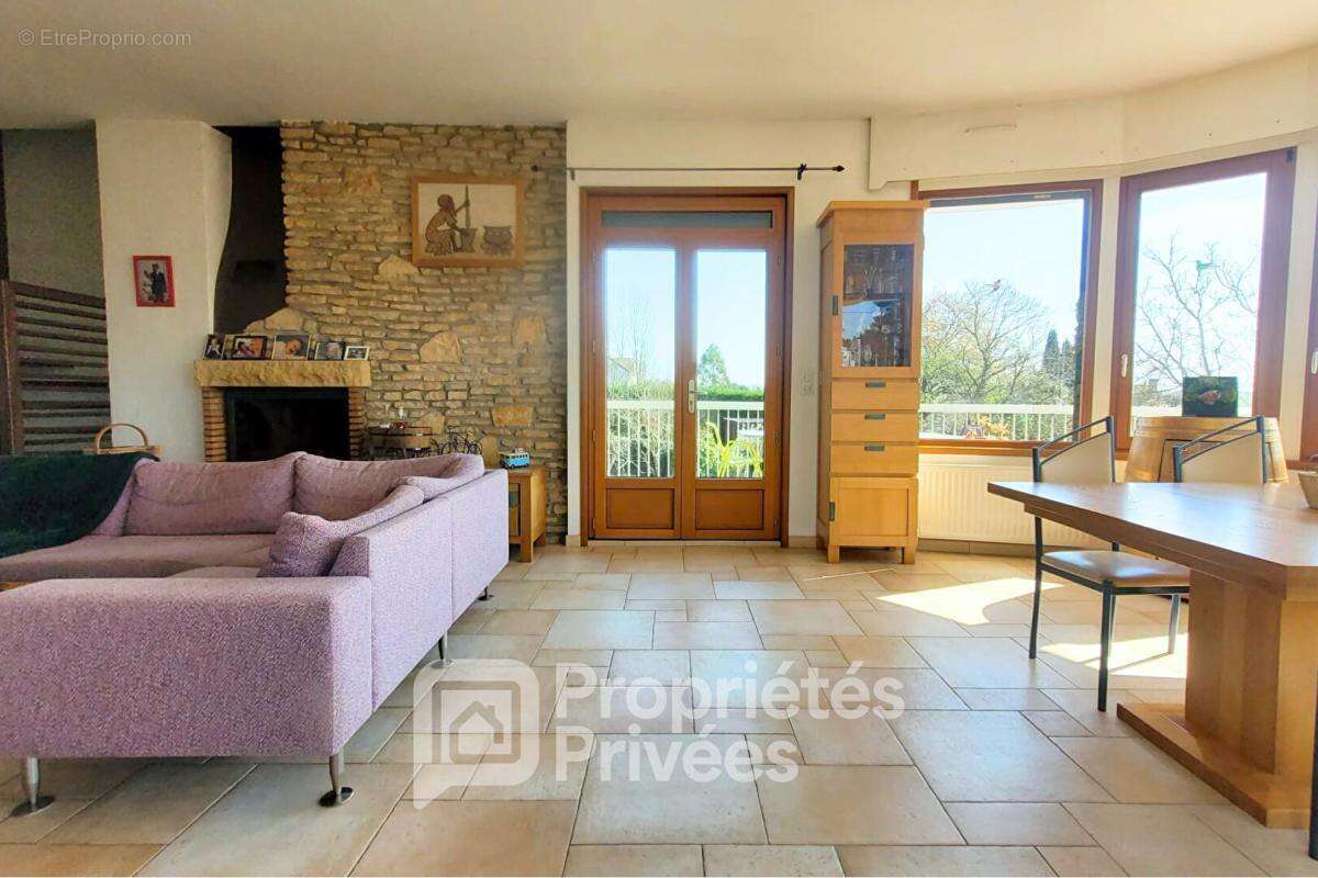 Maison à MARCOUSSIS