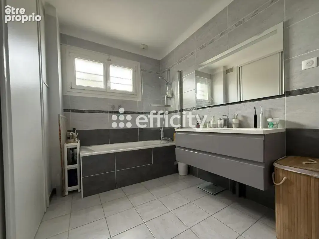 Maison 4 pièces 129 m² à vendre à Tours (37000) - photo 6