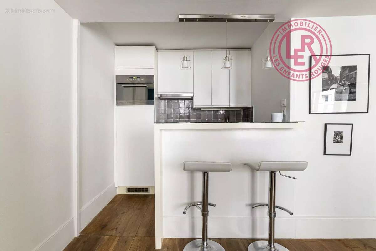 Appartement à PARIS-3E