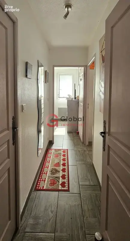 Appartement type 4 de 83 m2 avec double garage ! - photo 4