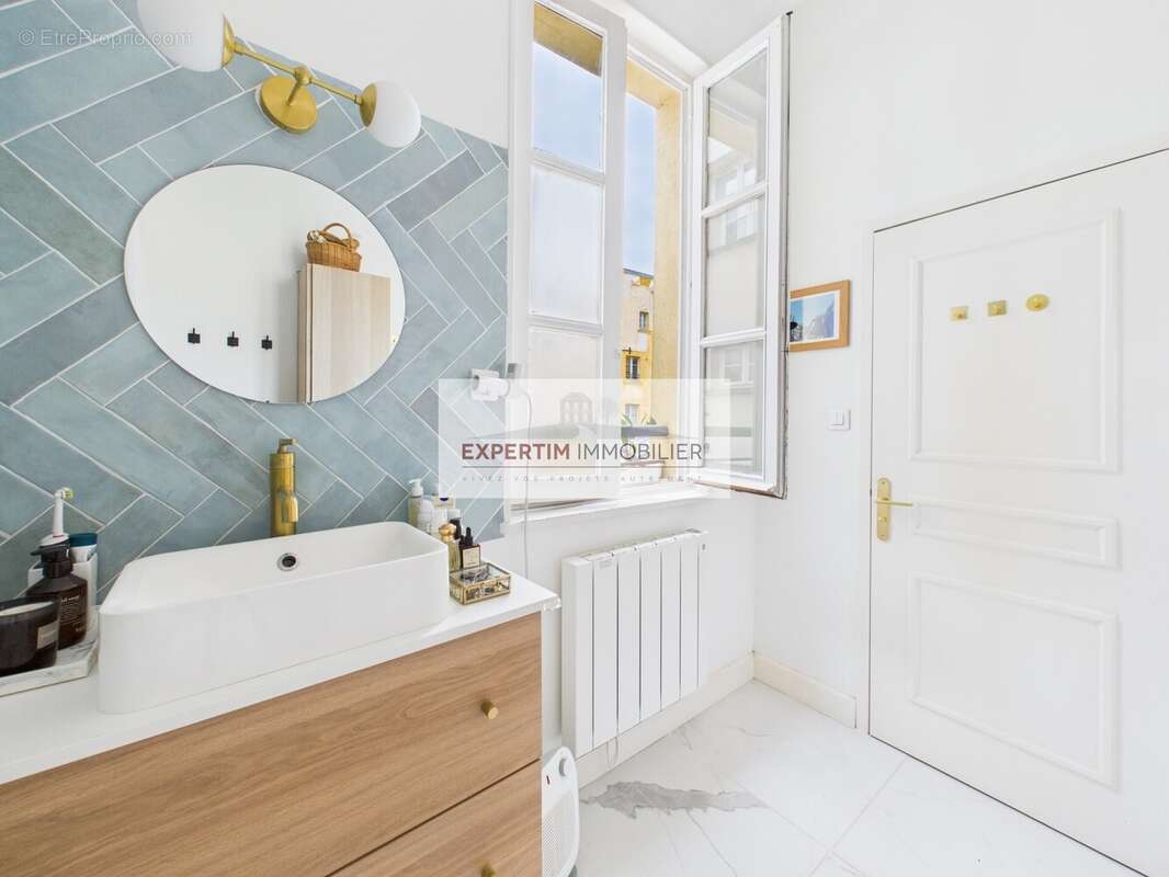 Appartement à VERSAILLES