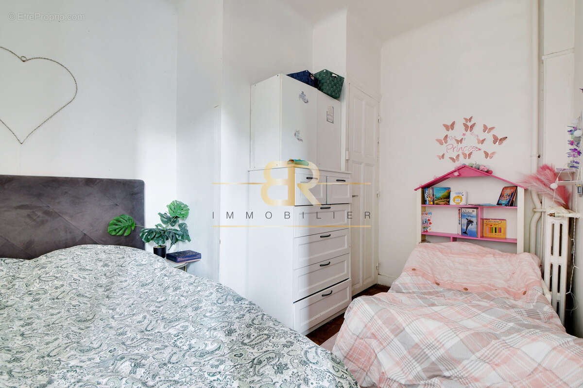 Commerce à COURBEVOIE