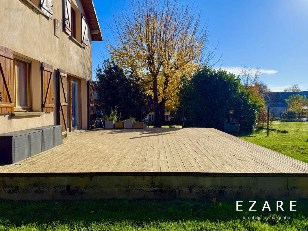 Maison à MEURSANGES