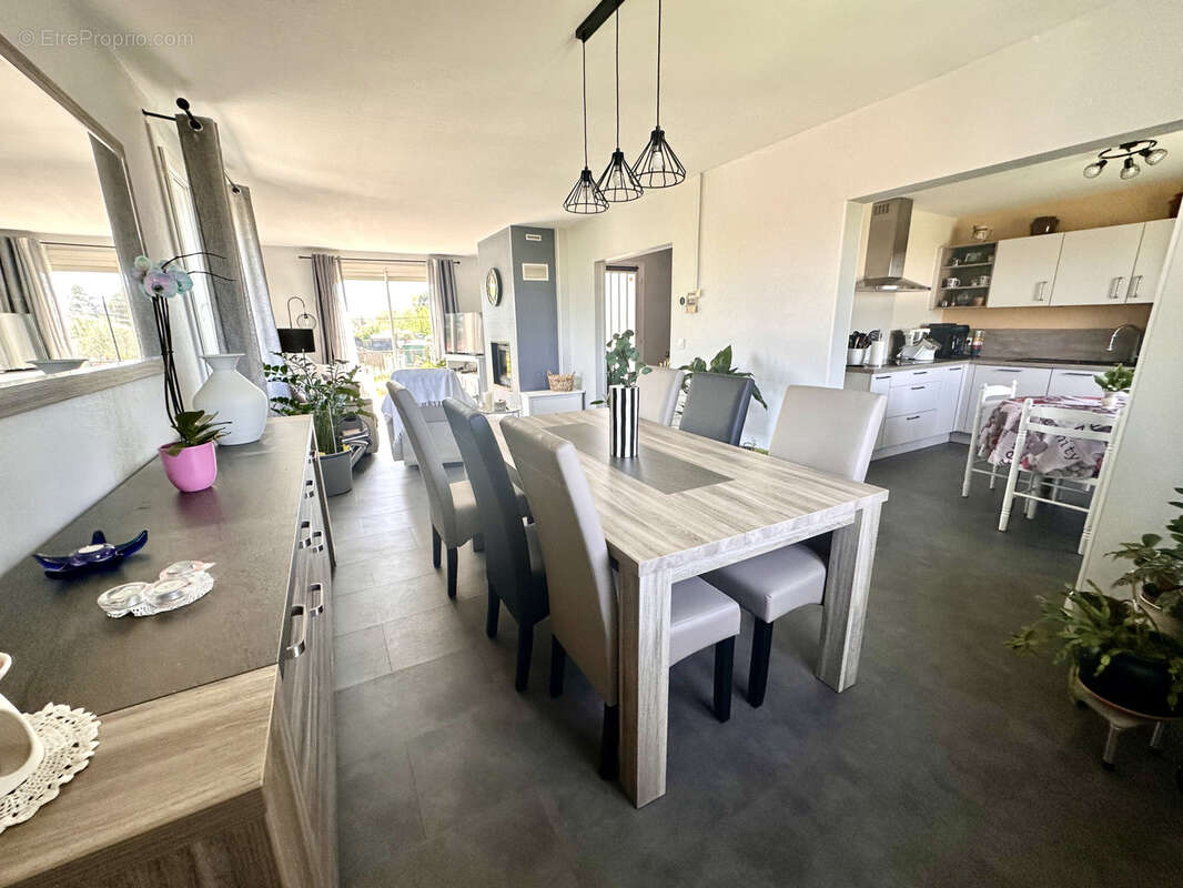 Maison à VIVIERS-LES-MONTAGNES