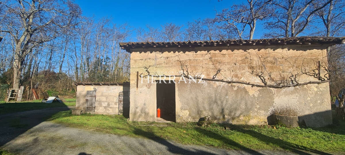 Maison à SABLONS