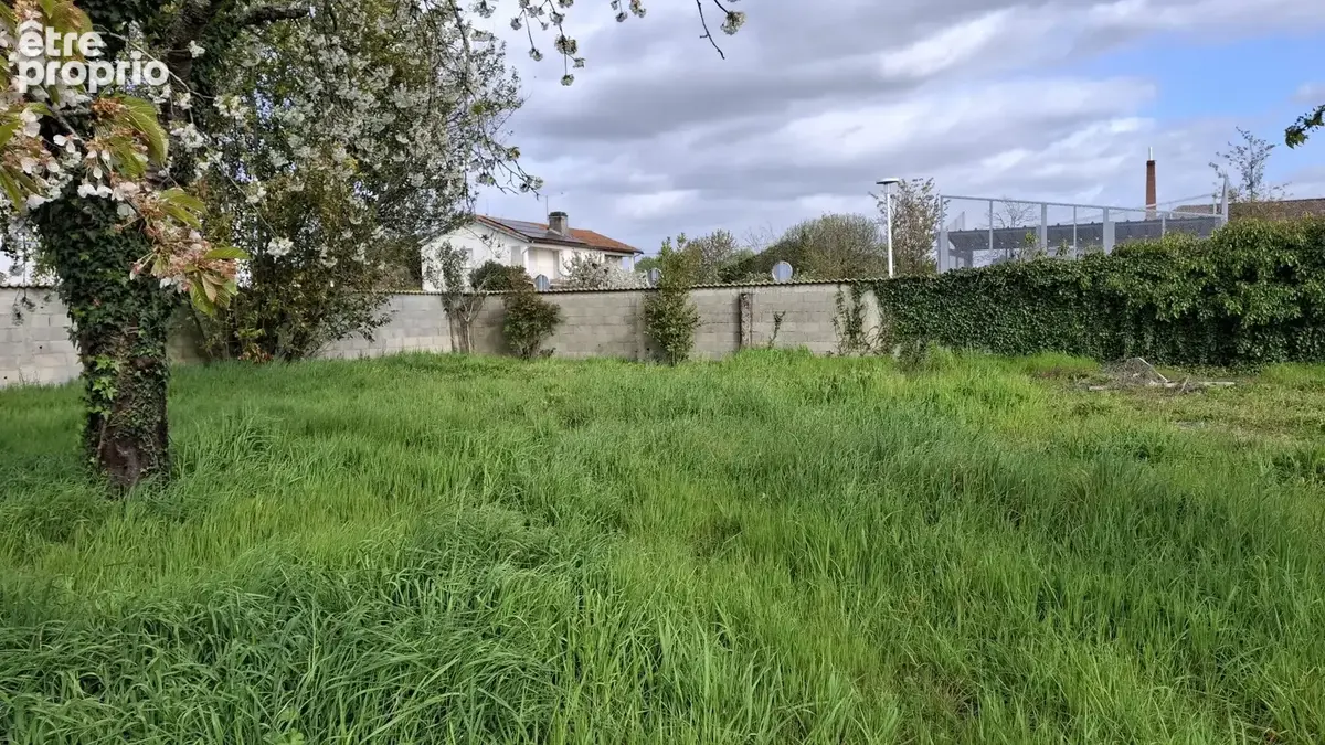 Terrain 643 m² à vendre à Ambares-Et-Lagrave (33440) - photo 8