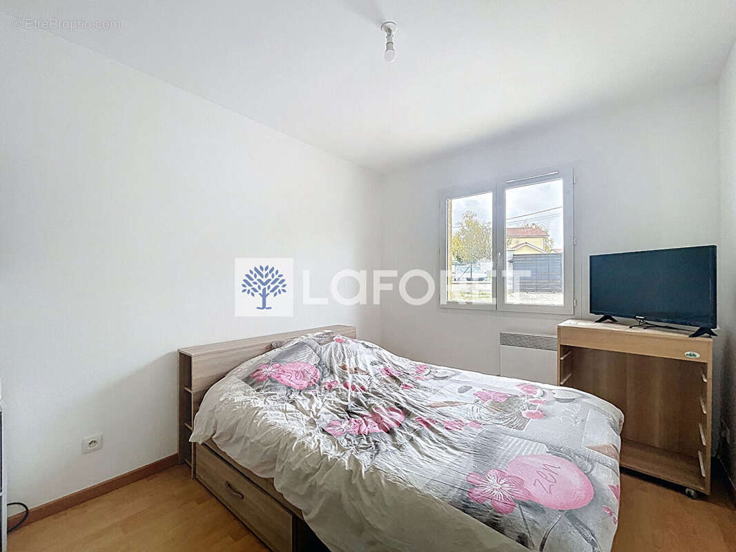 Maison à SAINT-DIDIER-DE-LA-TOUR