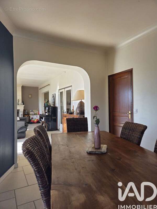 Maison 215 m² à Chemille-Sur-Indrois  - photo 8