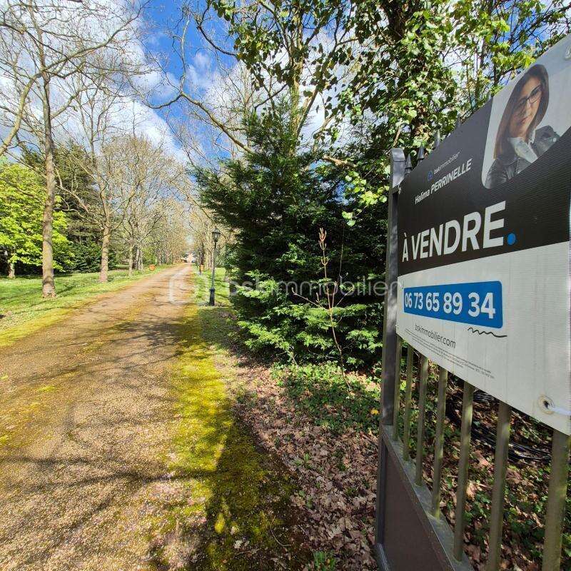 Propriété de prestige au cœur d’un domaine boisé – proche angers - photo 2