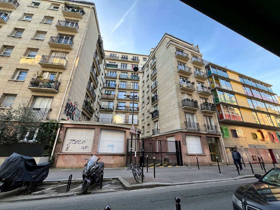 Parking à PARIS-11E