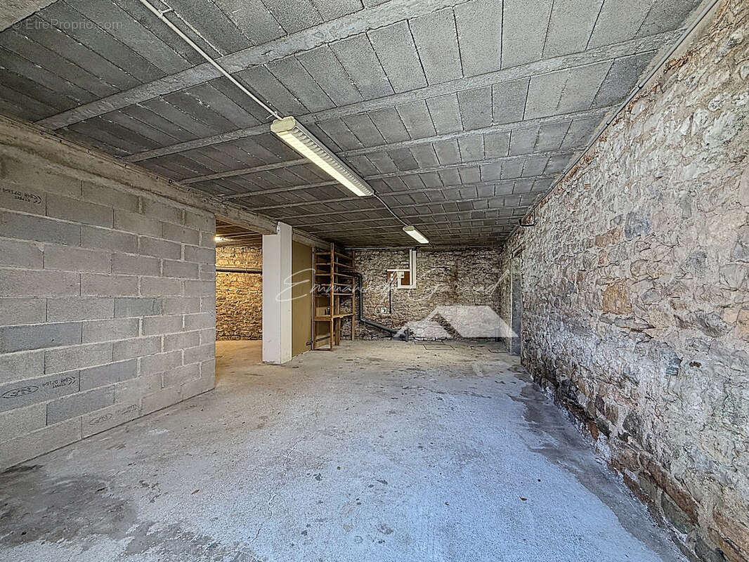 Maison à MOSTUEJOULS