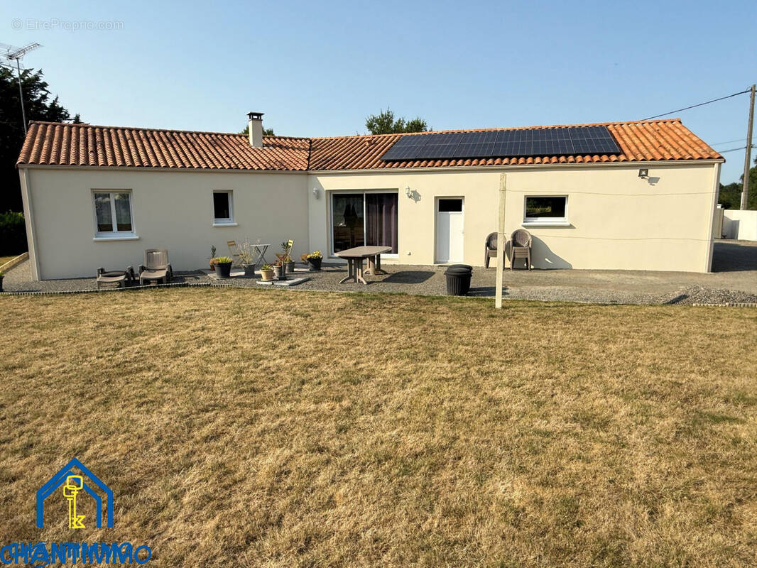 Maison à LA CAILLERE-SAINT-HILAIRE