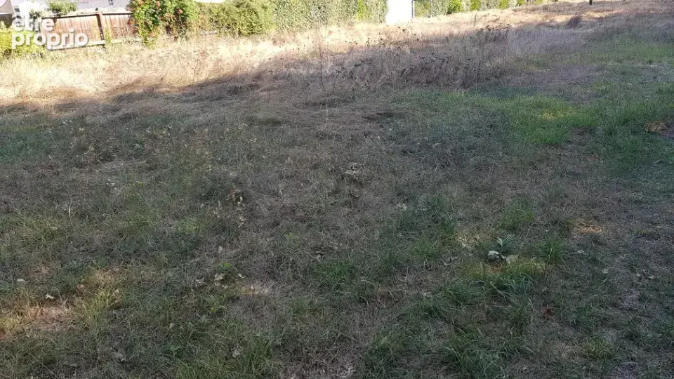 Terrain à PAREMPUYRE
