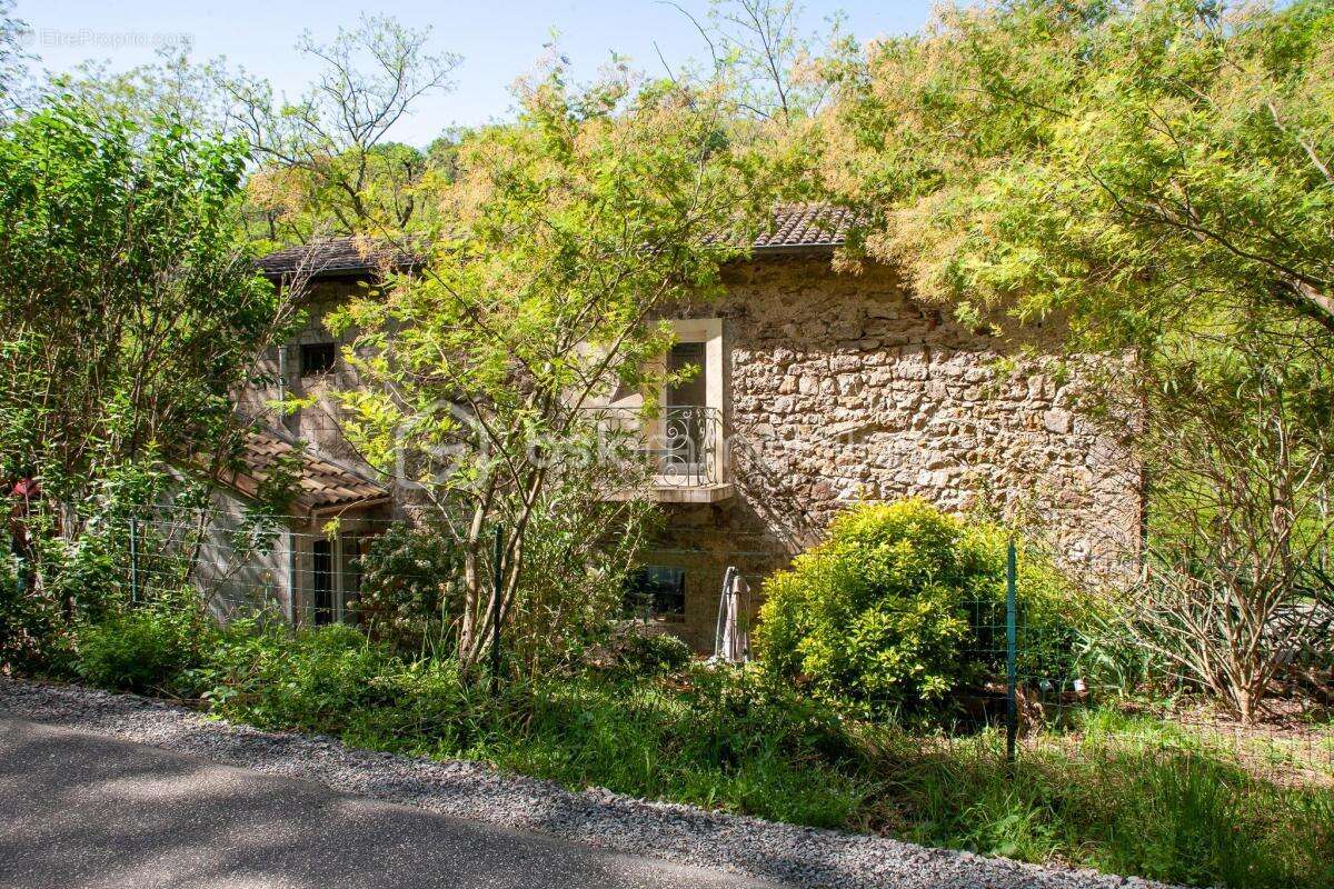 Maison à LARGENTIERE