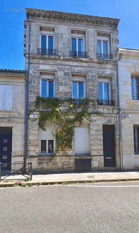 Appartement à BORDEAUX
