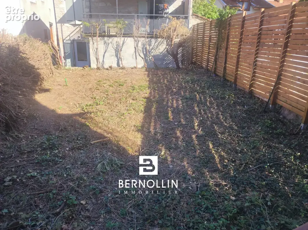 Maison de village mitoyenne à rénover en pierre de 90 m2 avec terrain à Cuisiat - photo 12