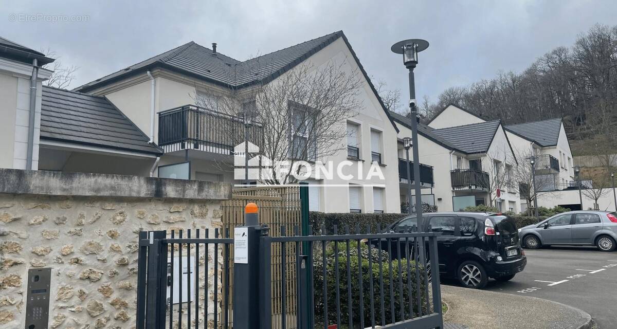 Appartement à ELANCOURT