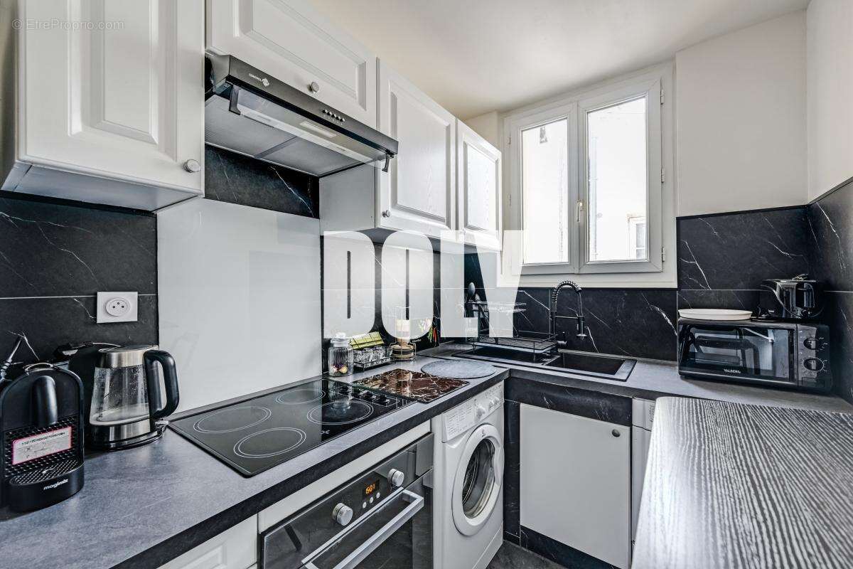 Appartement à PARIS-11E