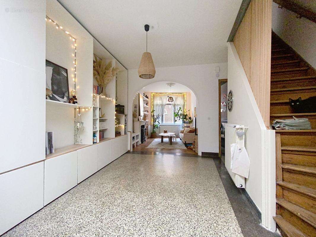 Maison à HOUPLINES
