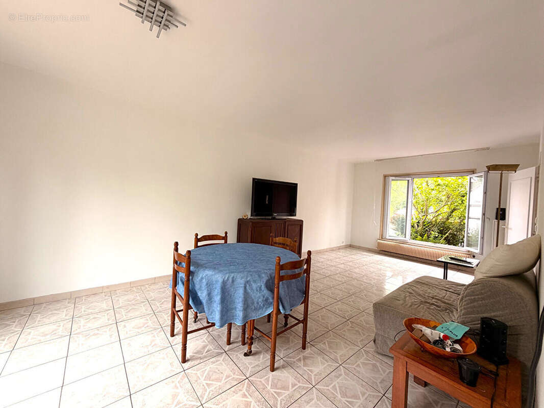 6 pièces avec fort potentiel Quartier pavillonnaire recherché - photo 2