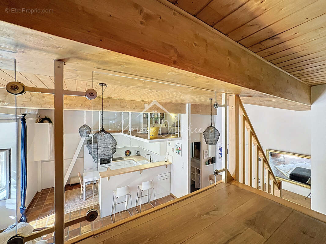 Appartement f3 67 m2 atypique pour 90 m2 au sol - photo 8