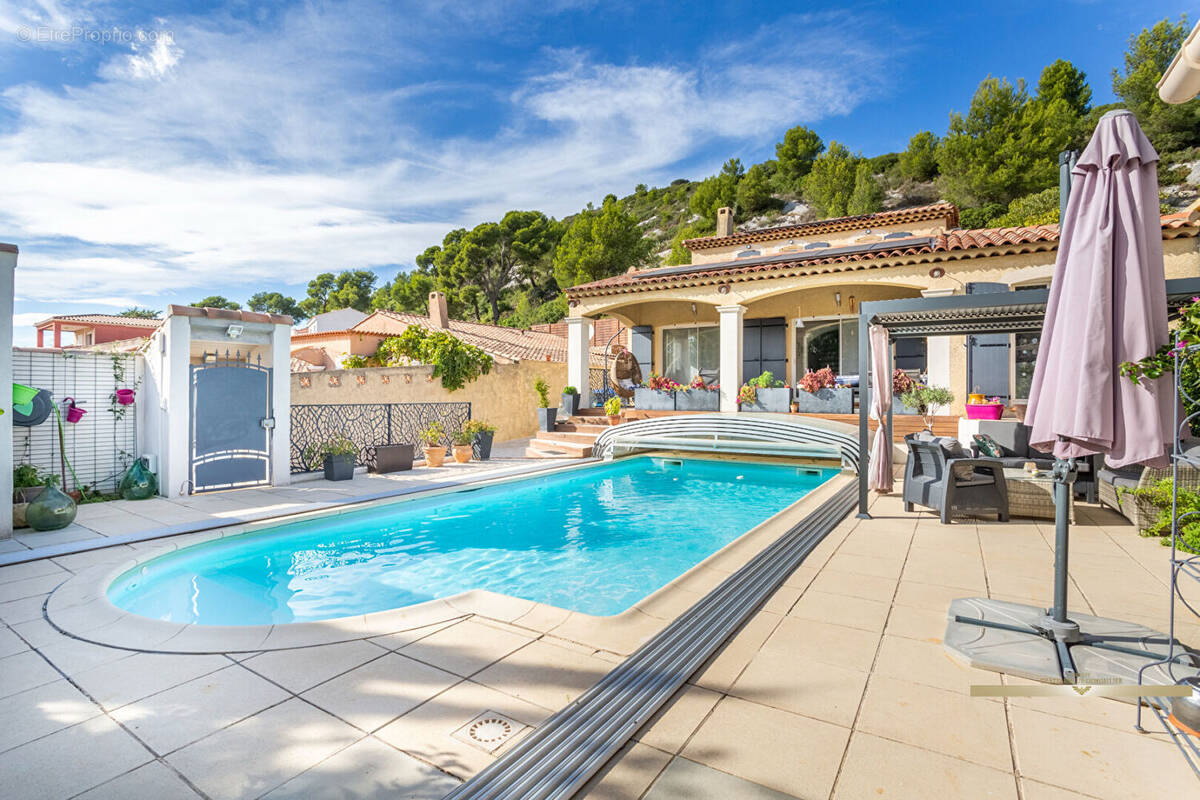 Maison à ENSUES-LA-REDONNE