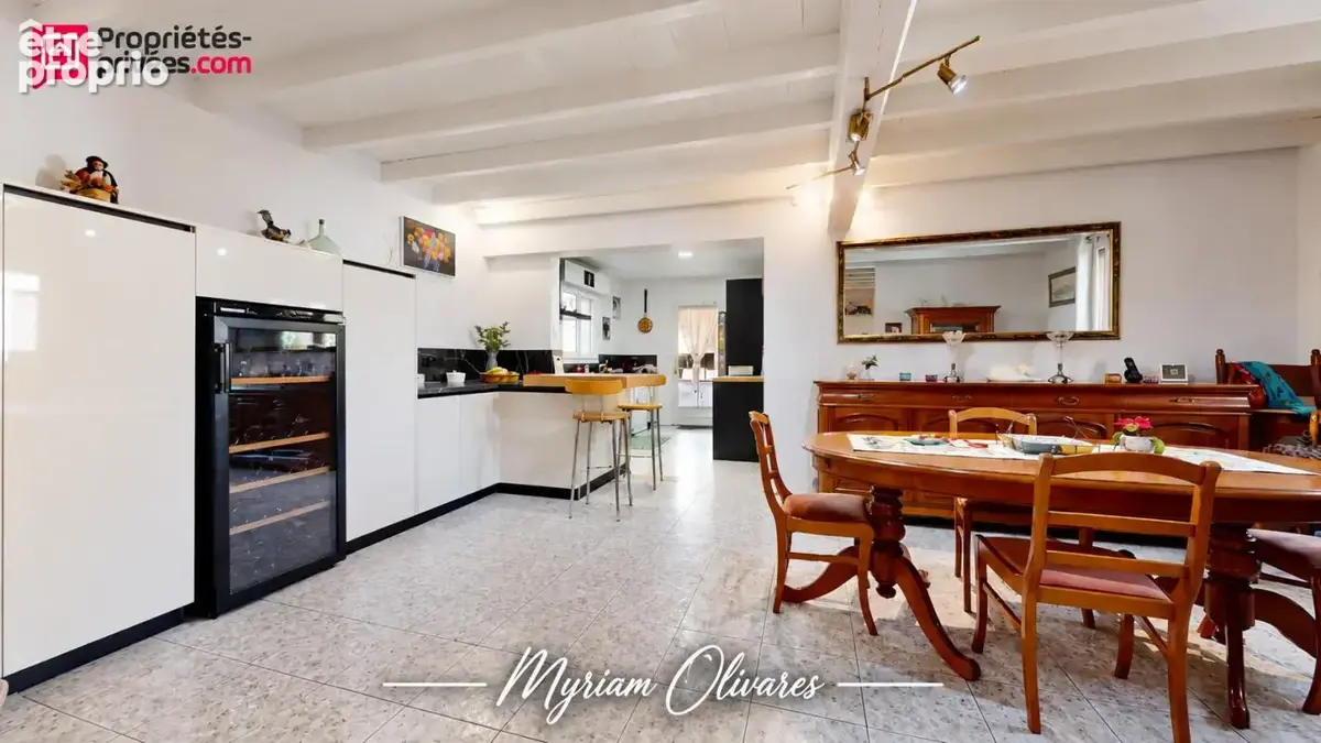 En exclusivite - maison d'architecte - 3 chambres - piscine 11x4.5 - 2 garages - terrain 2300m² - photo 5