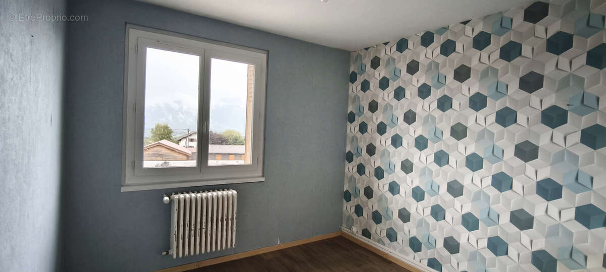 Appartement à LA ROCHE-SUR-FORON