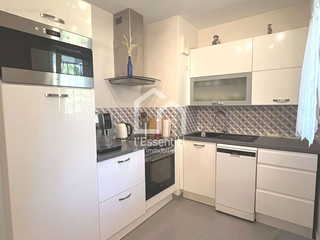 Appartement à VERNEUIL-SUR-SEINE