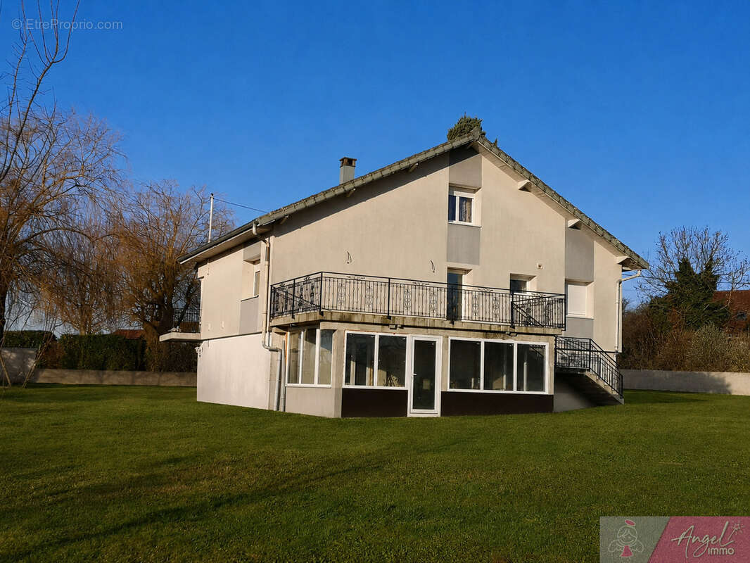 Maison à LANTENNE-VERTIERE