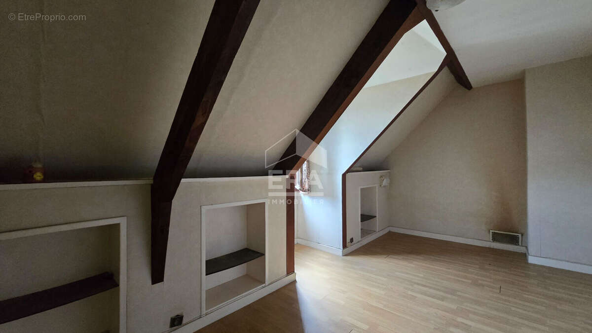 Maison à VIRY-CHATILLON