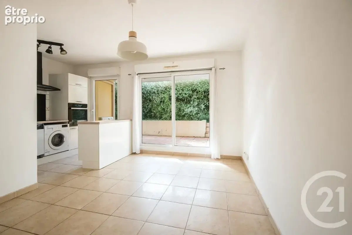 Appartement 2 pièces 39 m² à vendre à Nice (06200) - photo 2